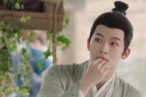 娱乐吃瓜酱长相思